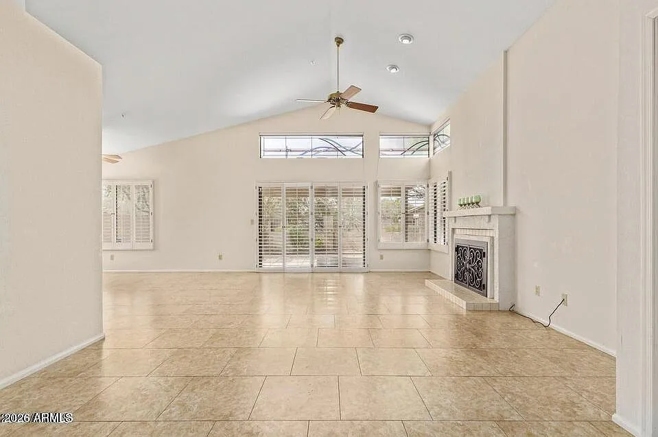 3 bed, 2.0 bath, 1791 sqft, $3,500 — Photo 4