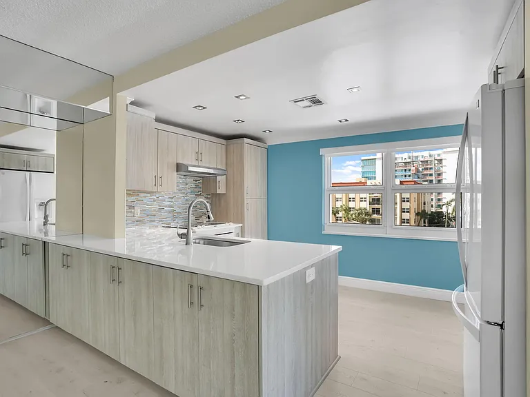 405 N Ocean Blvd #329 — Photo 21