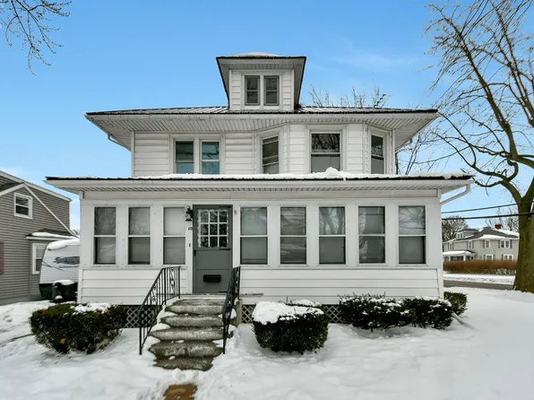 419 Maplewood St, Willard, OH 44890