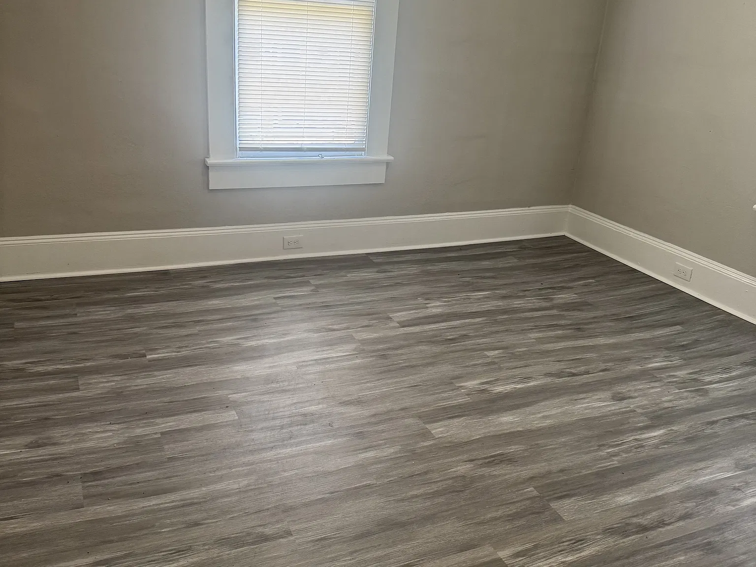 408 Alford Street - 1 — Photo 4