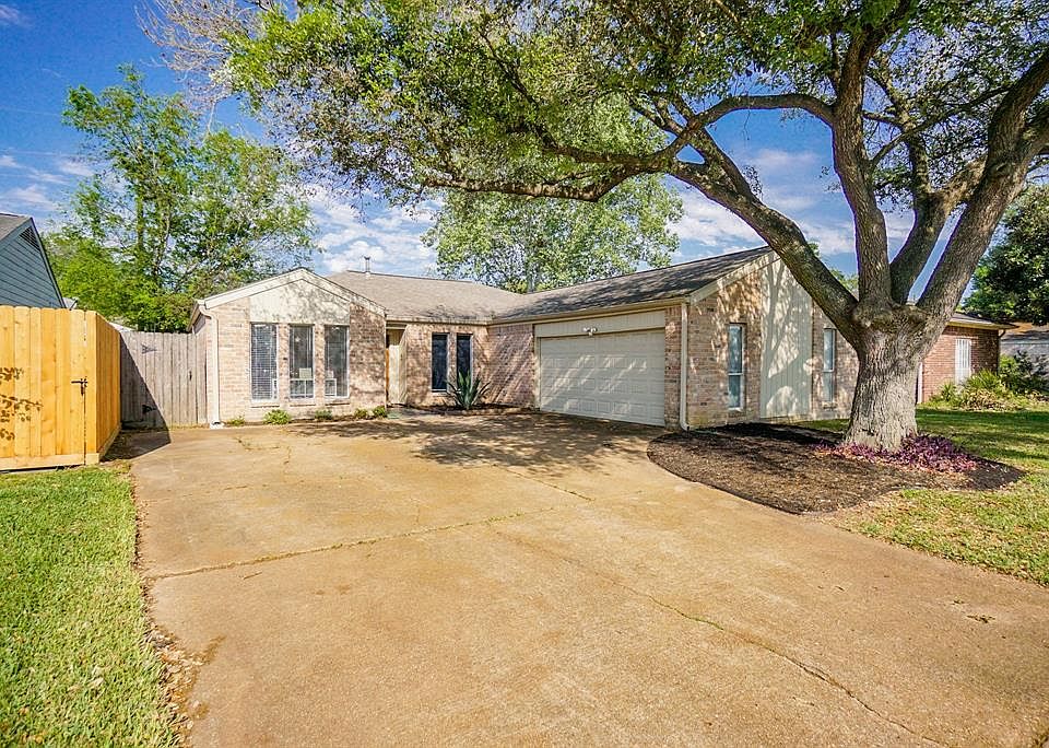 1st image of 4826 Whispering Falls Dr