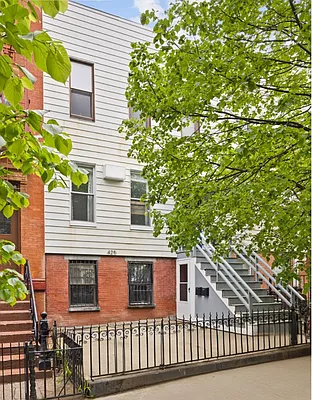 Rented by Compass | media 4