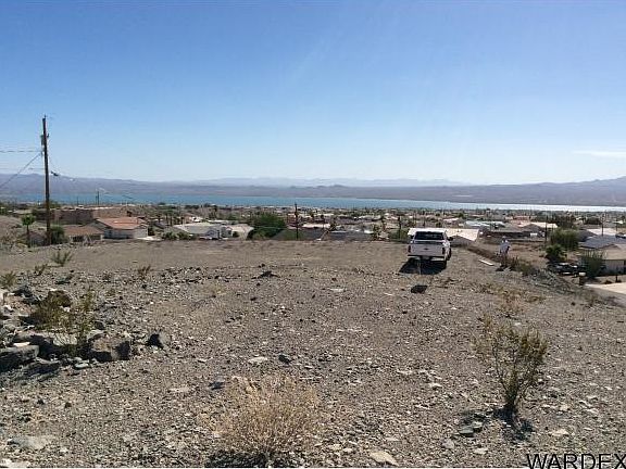 2nd image of 2950 Crater Dr