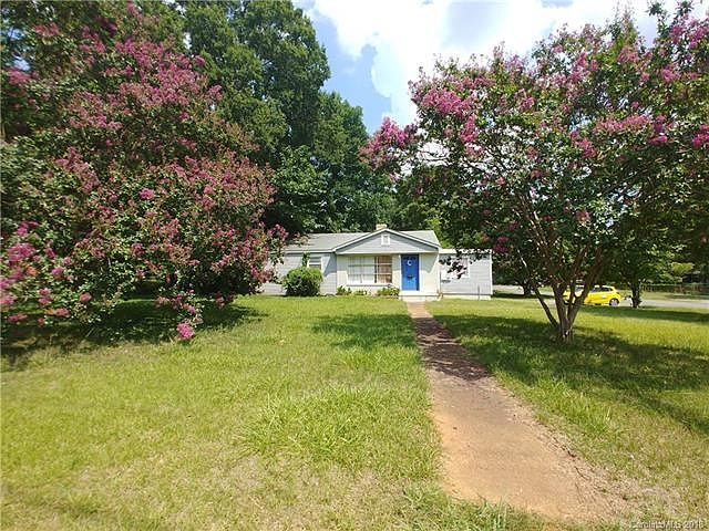 1st image of 2557 Eastway Dr