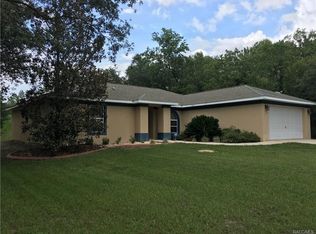 1671 W Lamplighter St, Citrus Springs, FL 34434