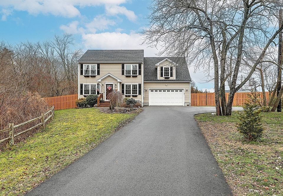 380 N Wheaton Ave, Seekonk, MA 02771 Zillow