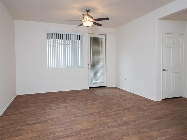 Avila Apartment Homes — Photo 51