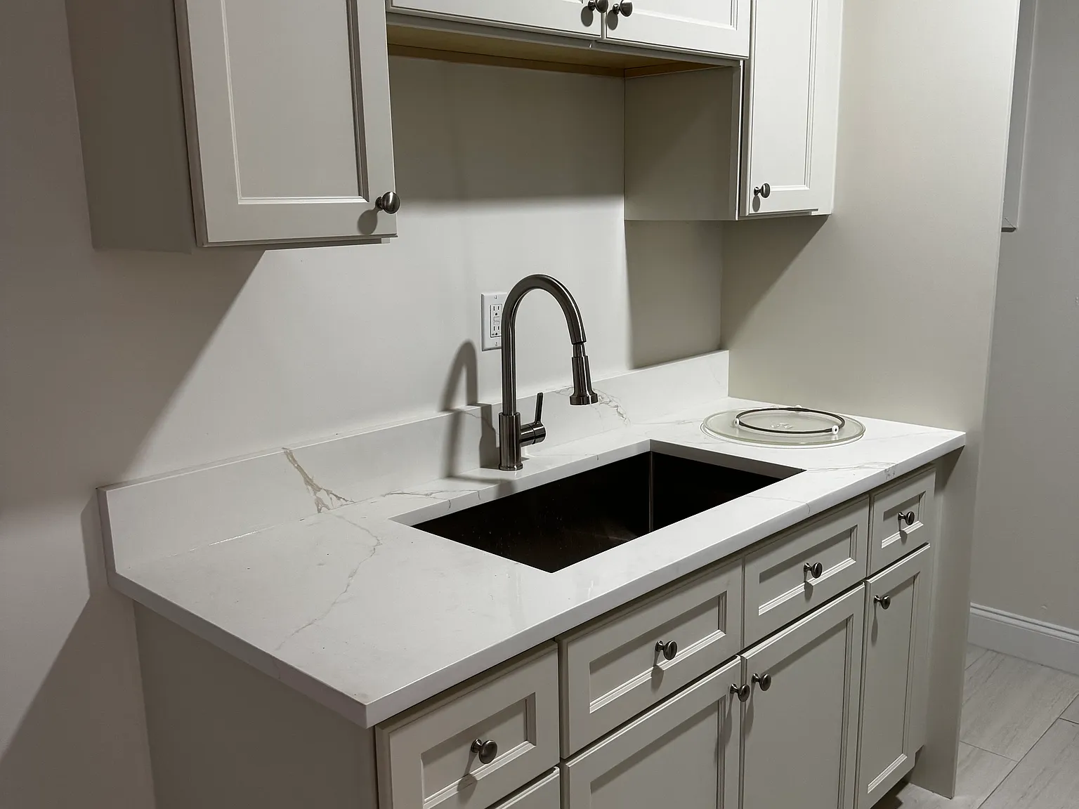 2 bed, 690 sqft, $1,550 — Photo 3