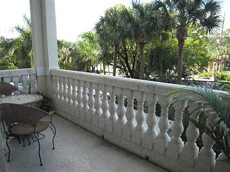5th image of 610 W Las Olas Blvd APT 212