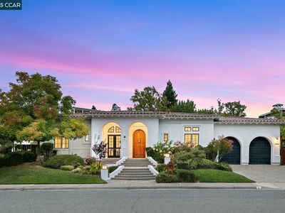 6 Whiting Ct, Moraga, CA, 94556