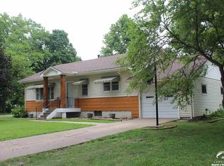 509 Elm St, Perry, KS 66073