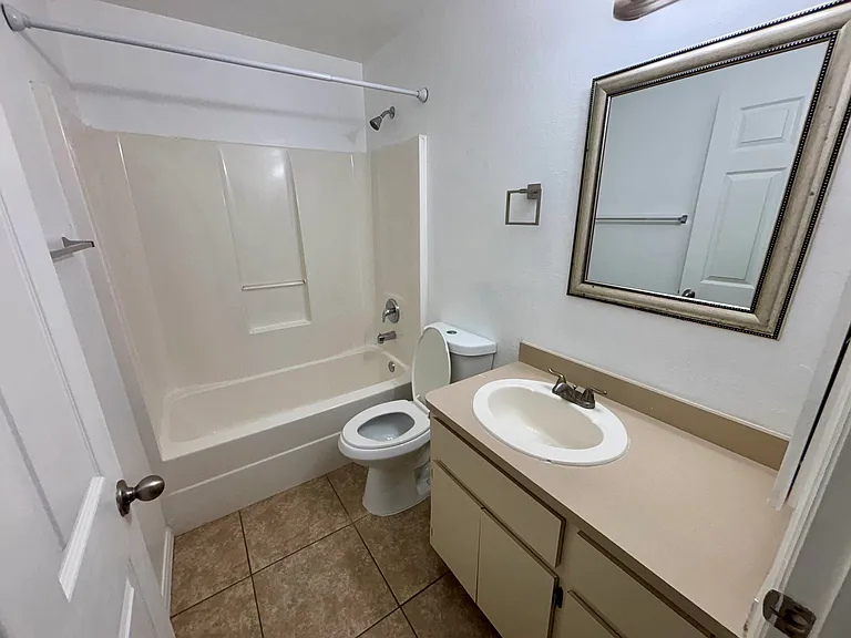 902 Cape Coral Pkwy W #906 — Photo 6