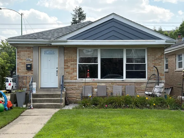 2801 W Coyle Ave, Chicago, IL 60645