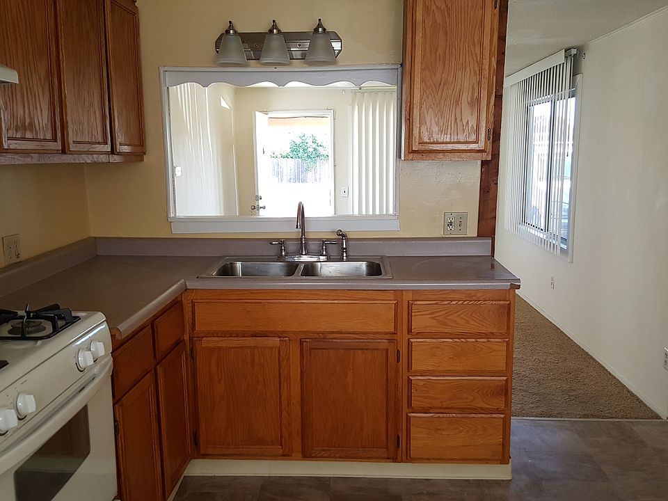 2nd image of 371 Panay St