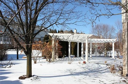 3rd image of 44494 White Pine Cir E