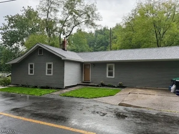 213 York Rd, Milford Boro, NJ 08848