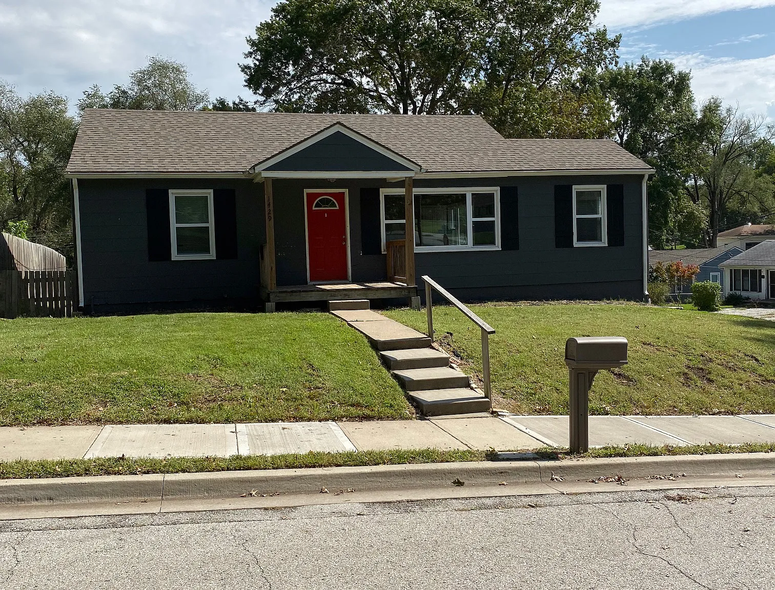 1429 Grand Ave - 1 — Photo 1