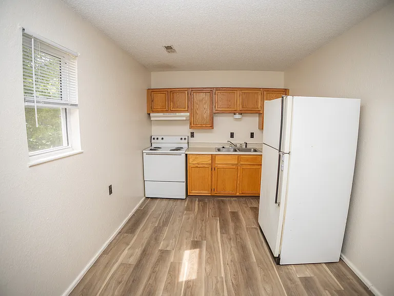 115 Traci Dr #11 — Photo 11
