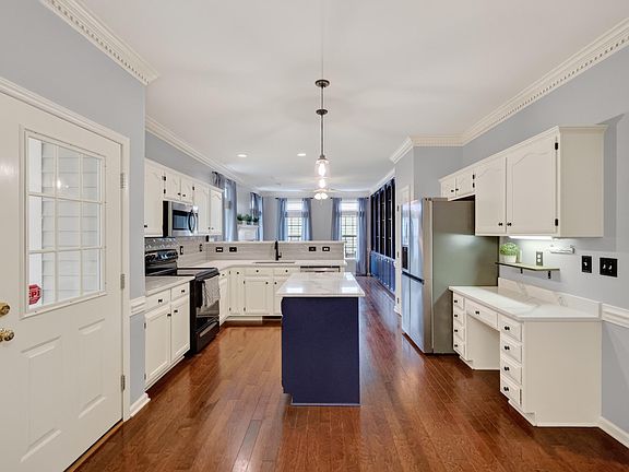 4th image of 3408 Tunas St