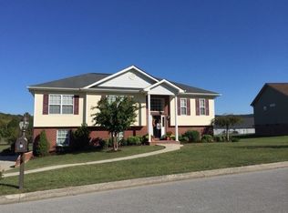 10183 Falcon Crest Dr, Ooltewah, TN 37363