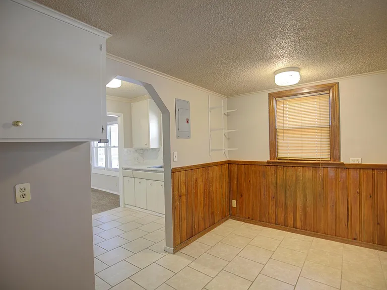 1325 S Delaware Ave — Photo 16