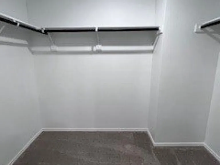 631 Clear Creek Ct — Photo 5