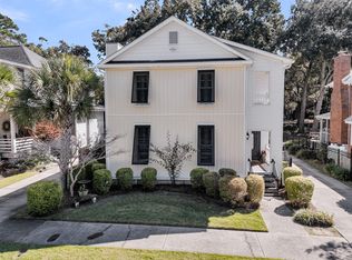 1050 Loyalist Ln, Mount Pleasant, SC 29464