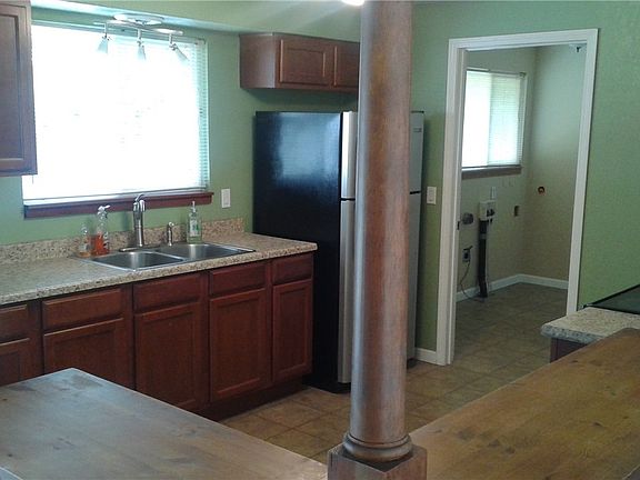 4th image of 4723 72nd St E