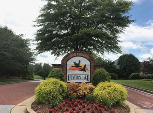 5 Hunters Ridge Rd, Johnson City, TN 37604