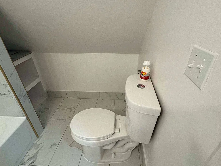 2245 Holbrook St #3 — Photo 9