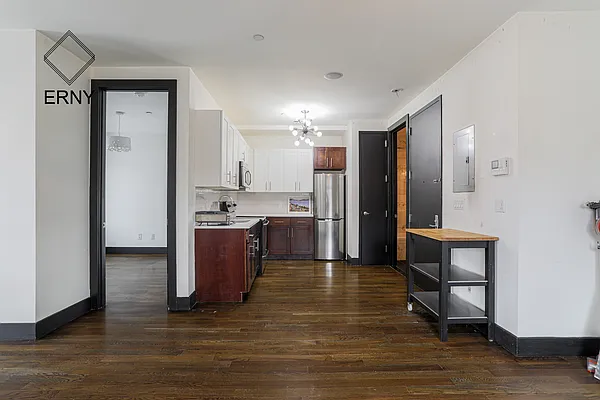 Rented by ERNY LLC | media 2