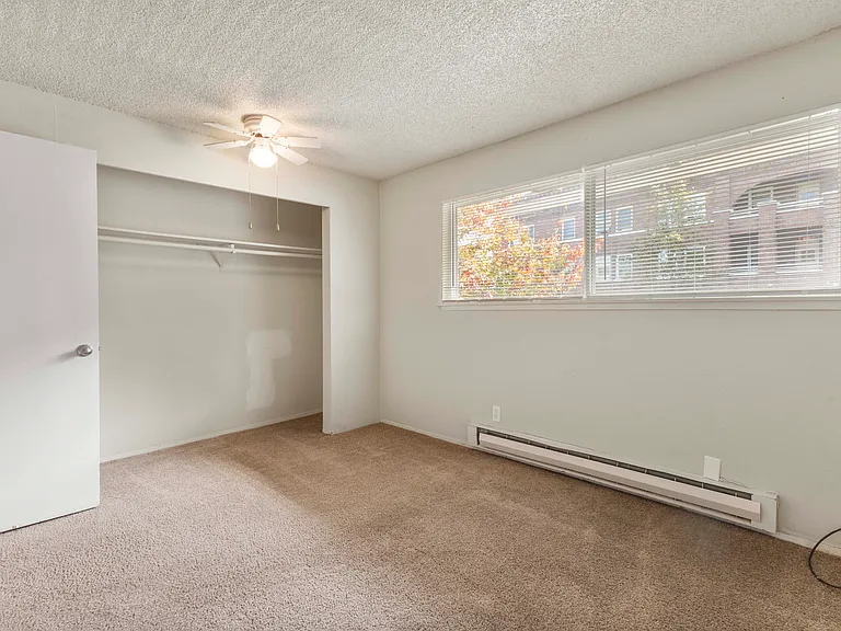 Baycrest Apartments — Photo 40