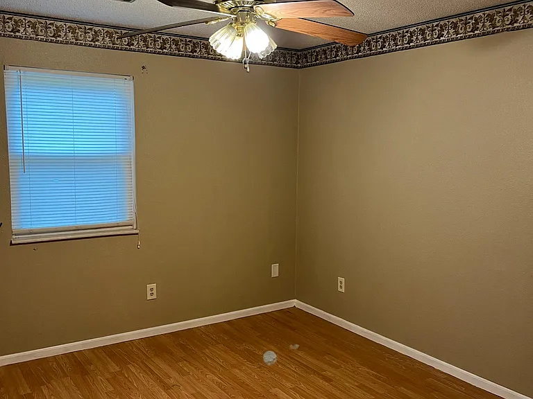 420 Willow Bend Dr — Photo 7