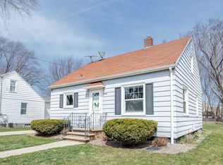 1455 McCormick St, Green Bay, WI 54301