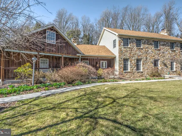 139 Joanna Rd, Morgantown, PA 19543