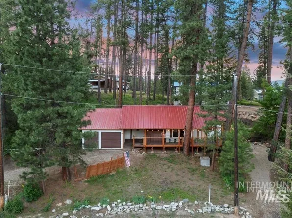 17 Shady Ln, Garden Valley, ID 83622