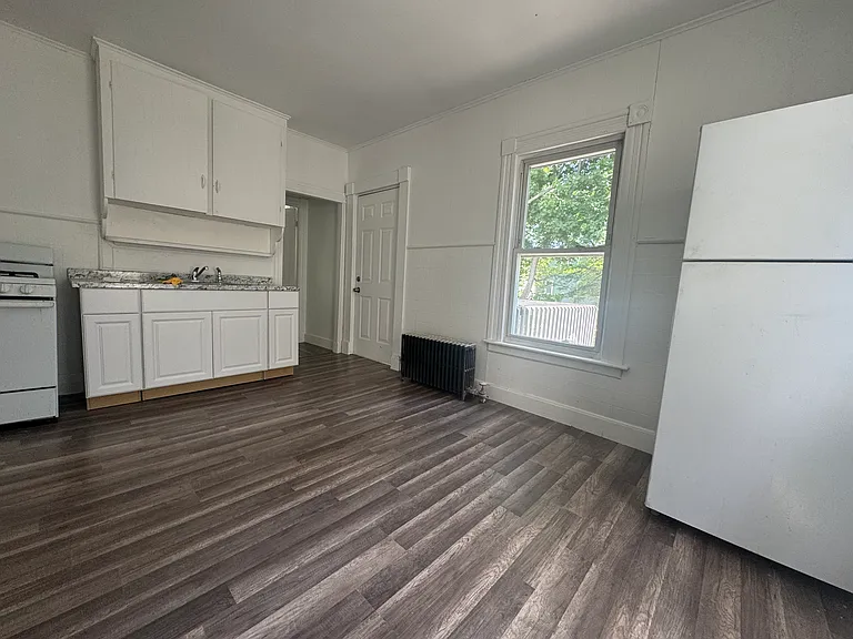 55 Carmel St #2B — Photo 4