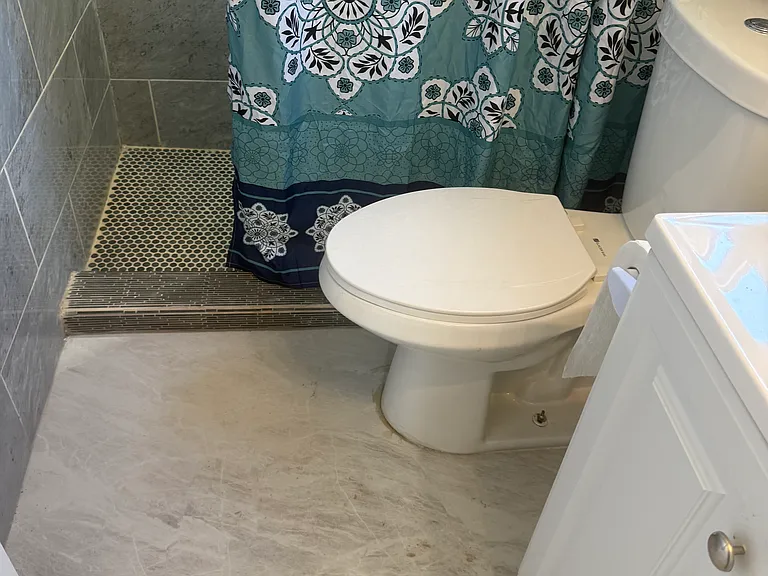 1227 Ogden St — Photo 6