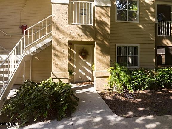 5th image of 19 Arbor Club Dr Unit 101
