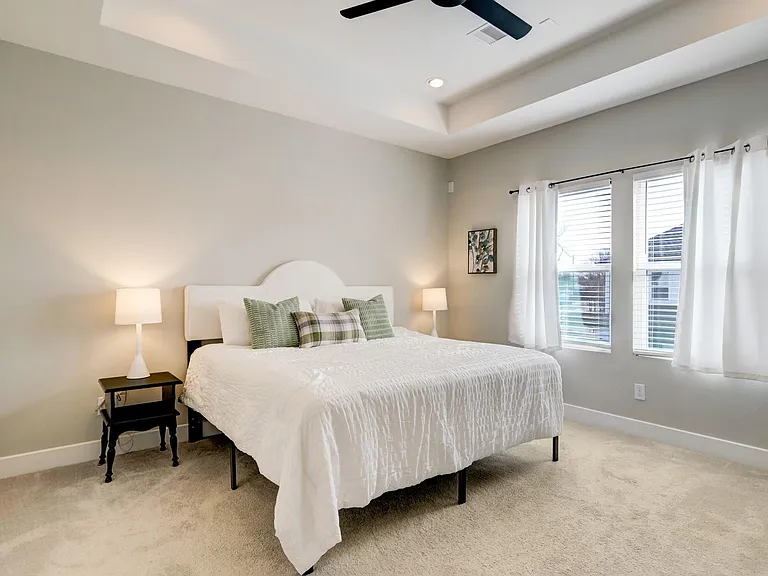 4202 Gillespie St #B — Photo 7