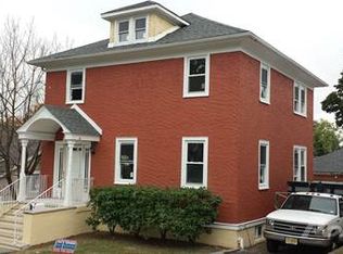 19 New St, Dover, NJ 07801