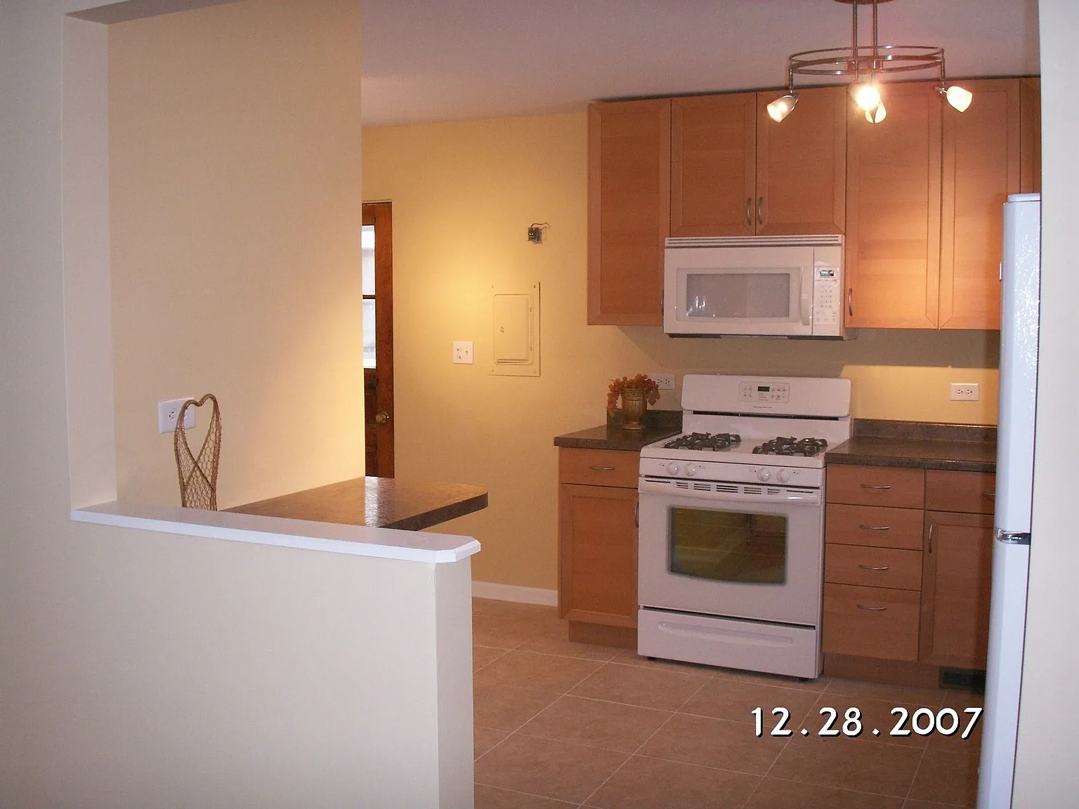 4039 N Park St photo 1