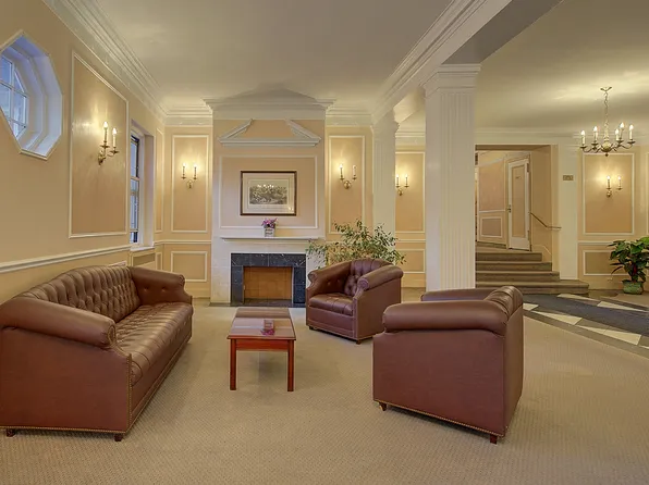 117-01 Park Lane South image 29 of 34