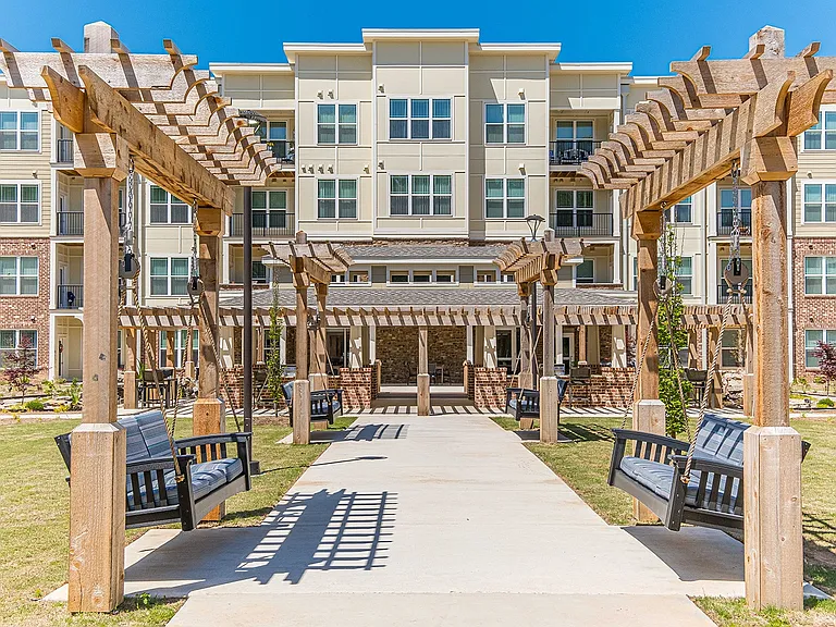 Ashlynn Ridge 55+ Apartments — Photo 29