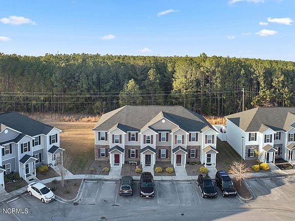 4th image of 133 W Murrow Lane