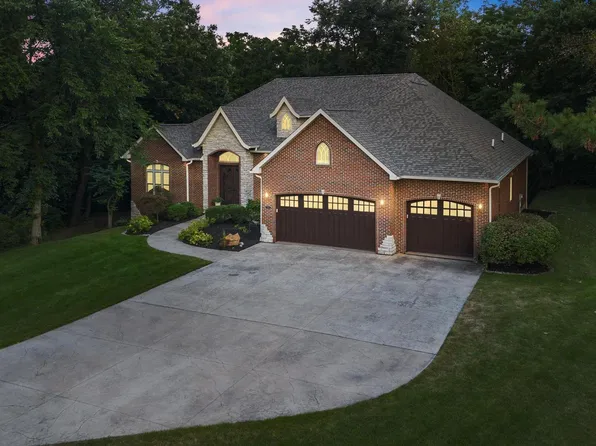 1204 W Poplar Woods Ct, Dunlap, IL 61525