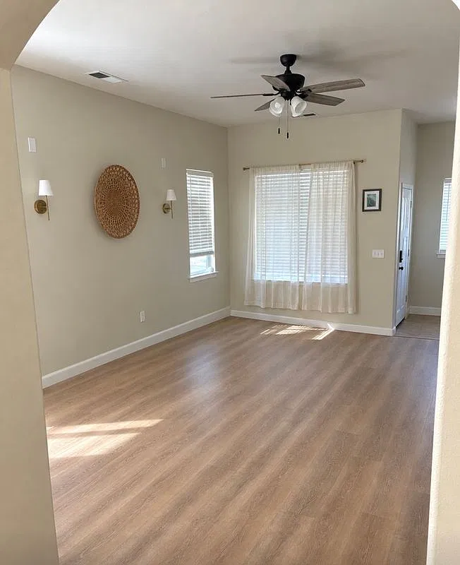 3 bed, 2.0 bath, 1718 sqft, $2,500 — Photo 2