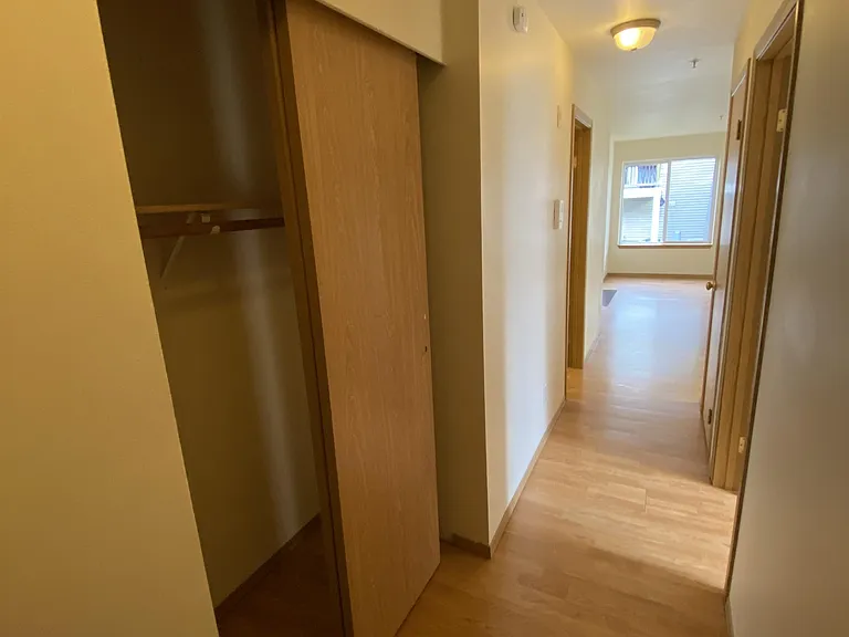 2008 NW 58th St #103 — Photo 9