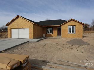 210 Pine Ave W, Hansen, ID 83334