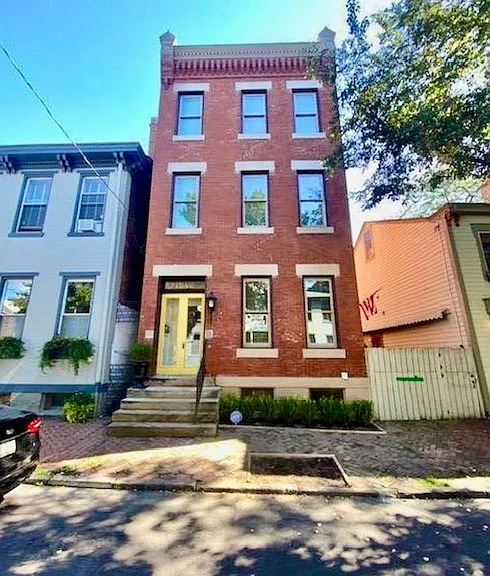 Welcome to 1242 Resaca Place, historic Mexican War Streets